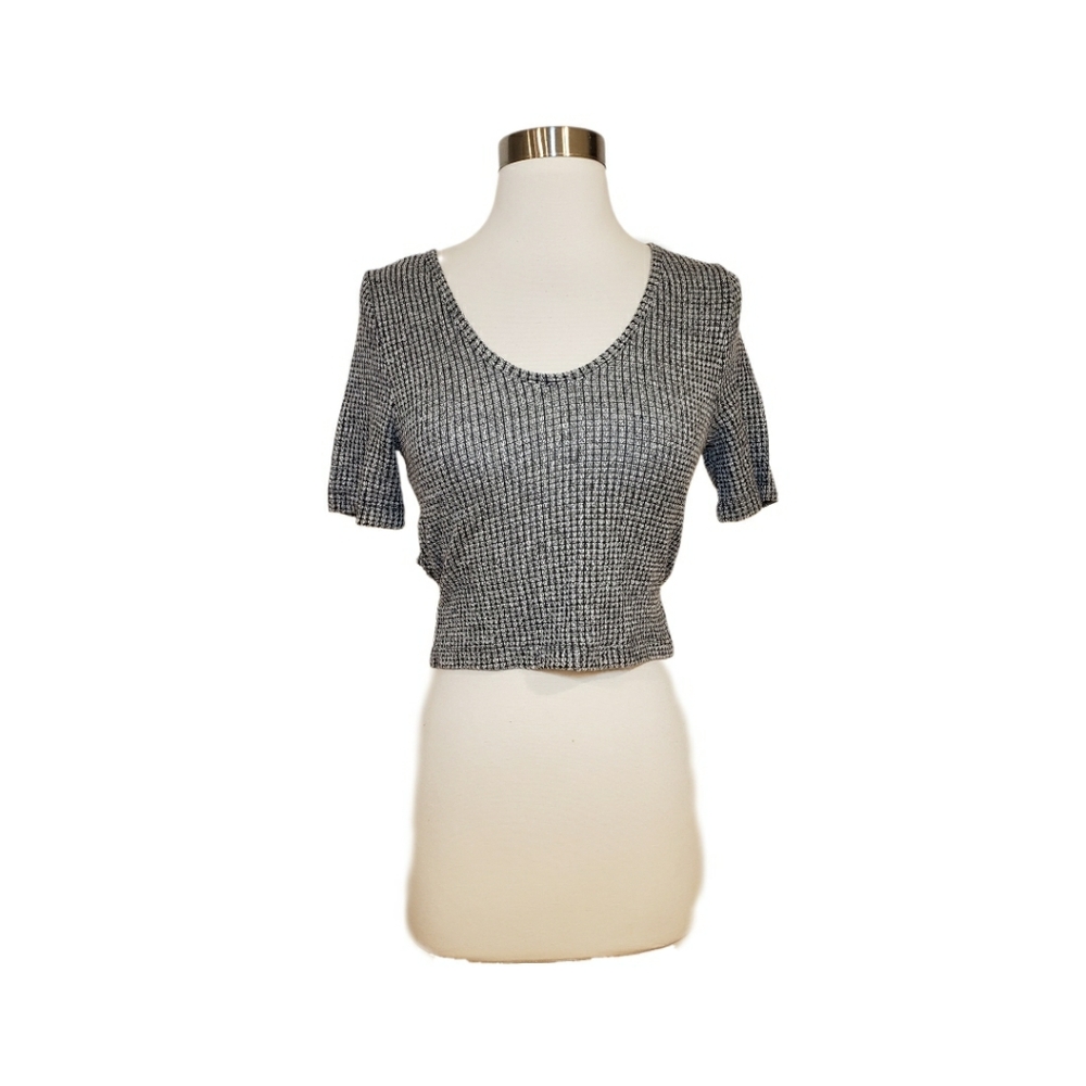 NWT Urban Outfitters Silence + Noise Medium Grey Waffle Tie Back Crop Top